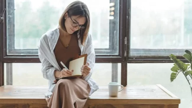 Post-Surgery-Top-Tips-Recovery-After-Cosmetic-Surgery-768×433